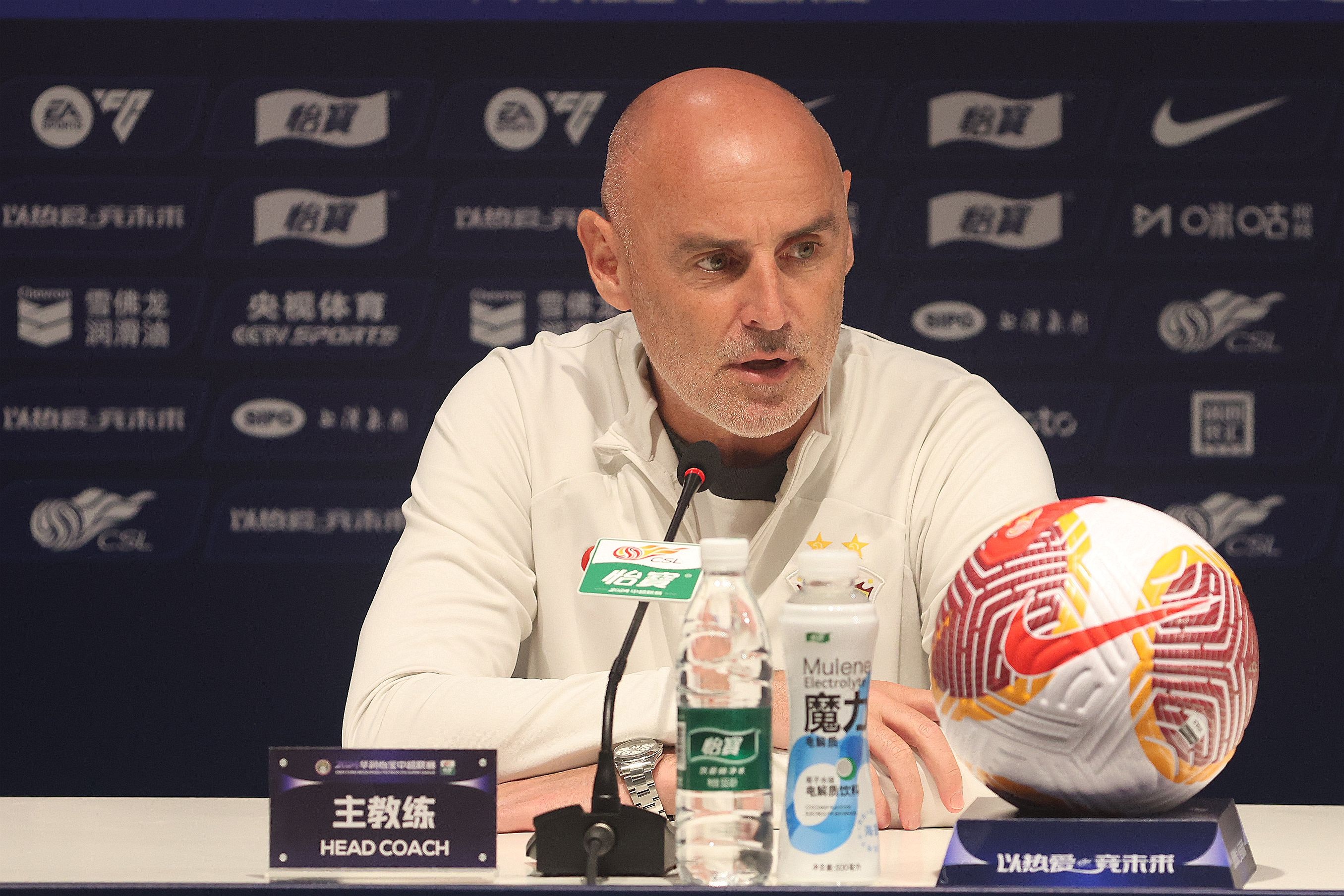 包含赛地聚焦——亚冠今晚热度飙升，里昂回应争议，更衣室稳定，球探报告显示潜力的词条-米兰平台