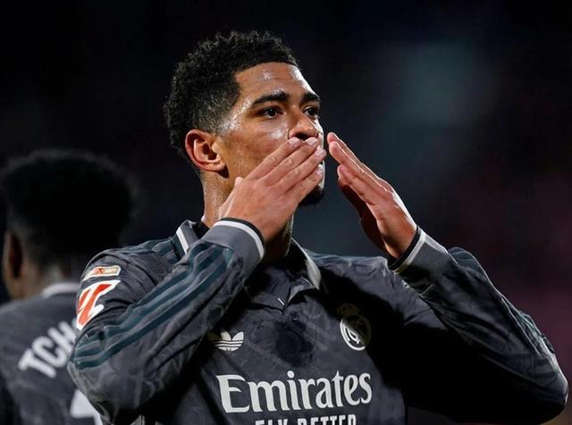 包含风云突变！塞维利亚加时末段防线松动；葡超版图或变；管理层满意；年轻球员得到机会的词条-米兰网址